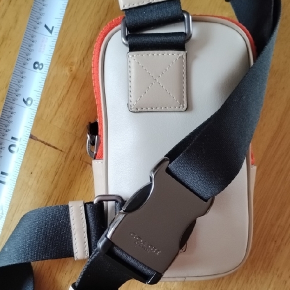 Coach Men's Multi Function Phone Bag in Cream and Red - Picture 3 of 5